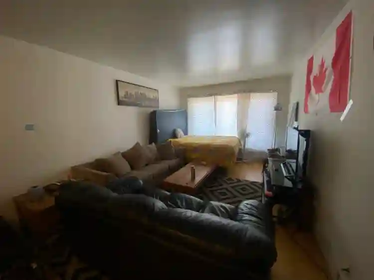 Private room for 2 months rental