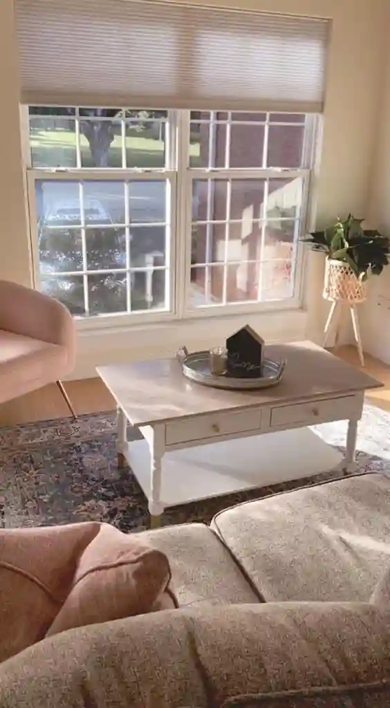 Room for Rent In MANSION w/ POOL!