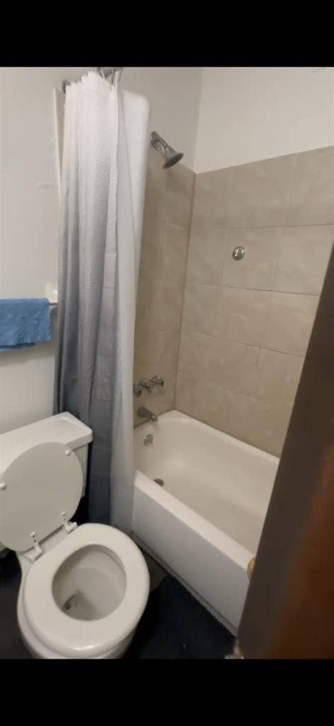 Looking for Lease transfer for room