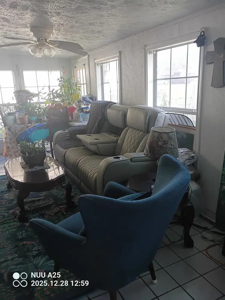 Effeciency /// furnished