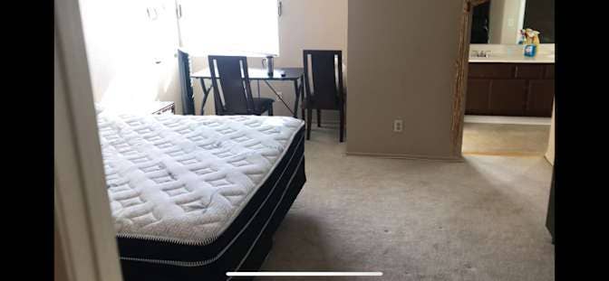 Master Bedroom For Rent