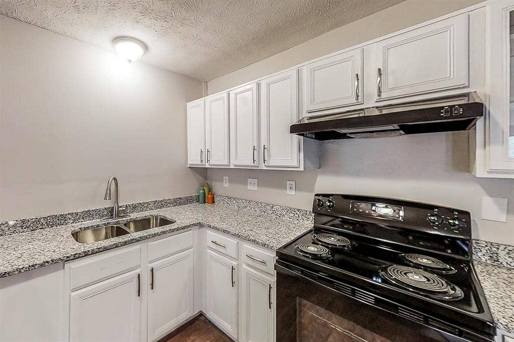 9 BR in Conley