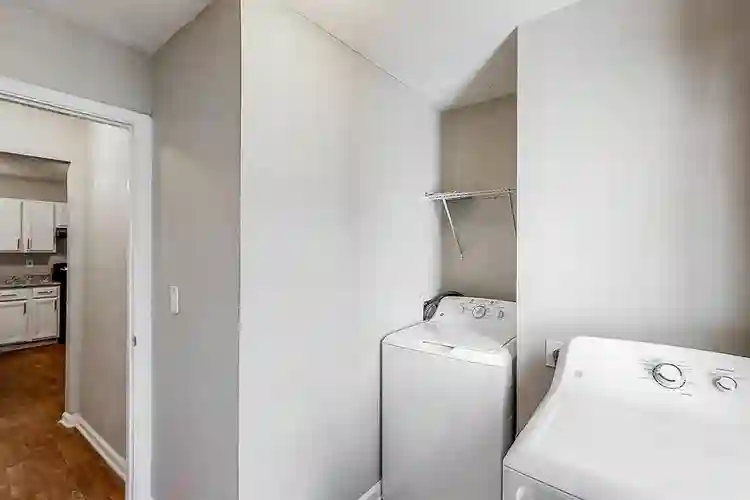 9 BR in Conley