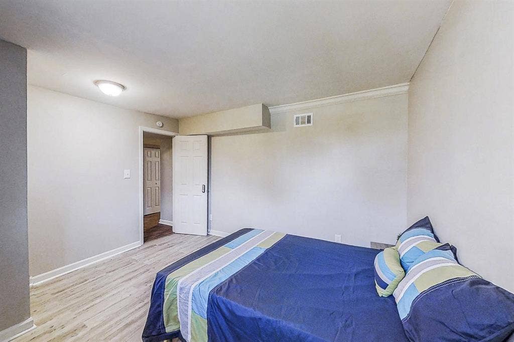 7 BR in Atlanta
