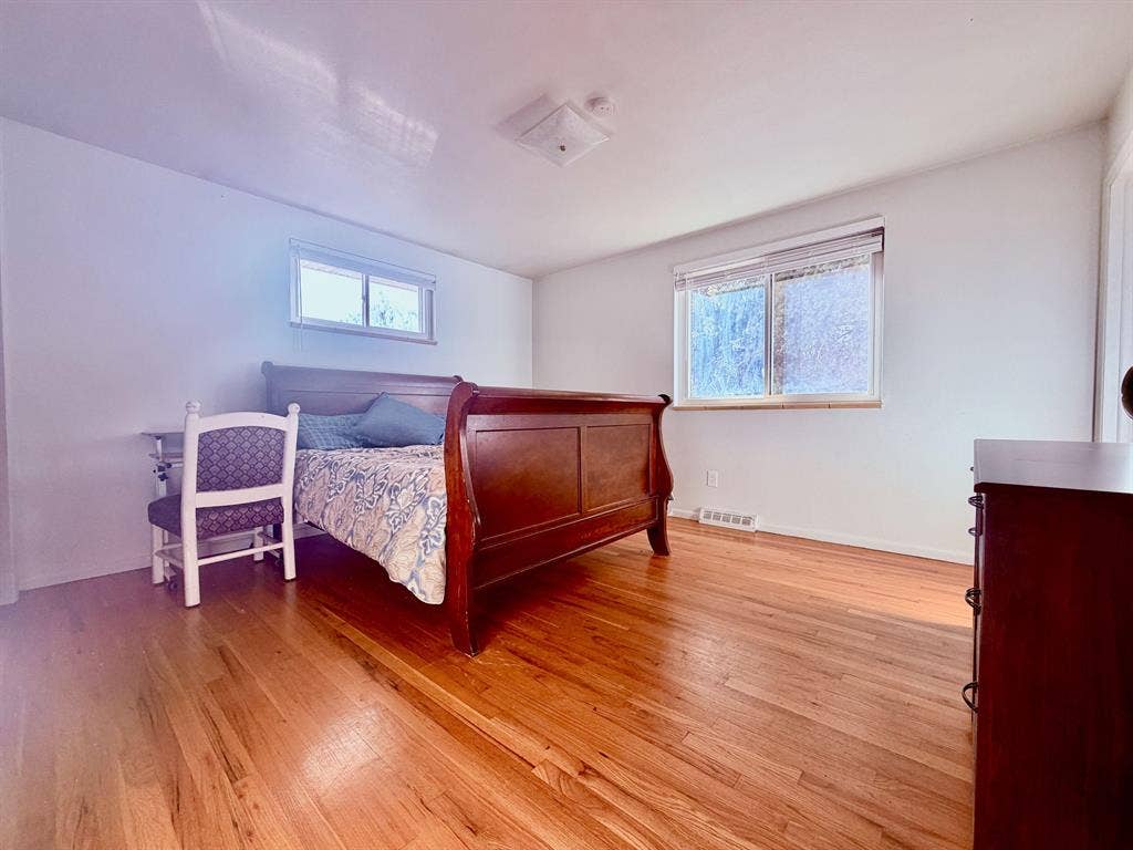 4 BR in Denver