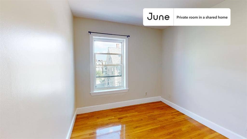 4 BR in Boston