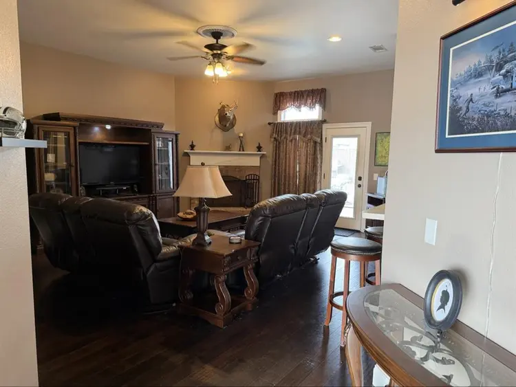 Furnished Room. UTILITIES INCLUDED