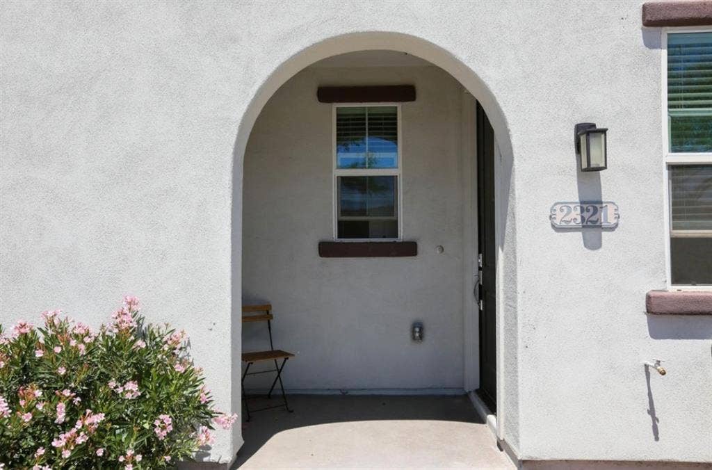 Well-maintained 7-year-old condo.