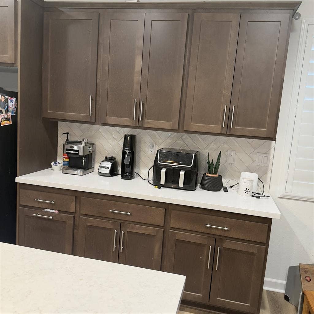 3 rooms available Room