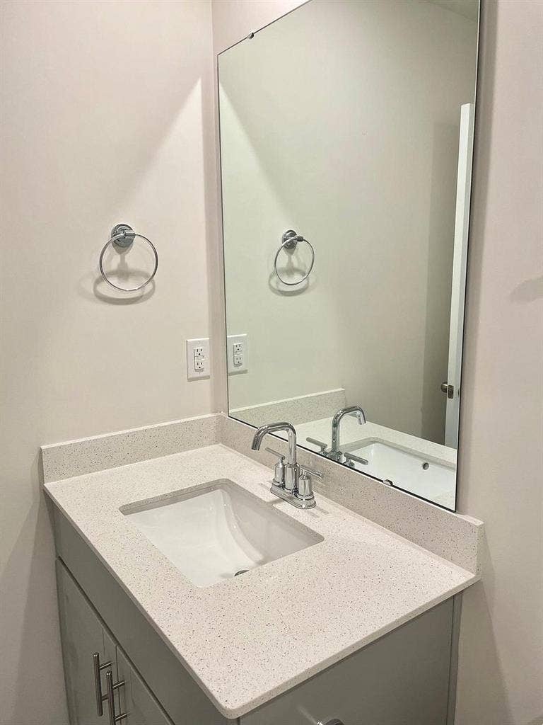 4 BR in Charlotte