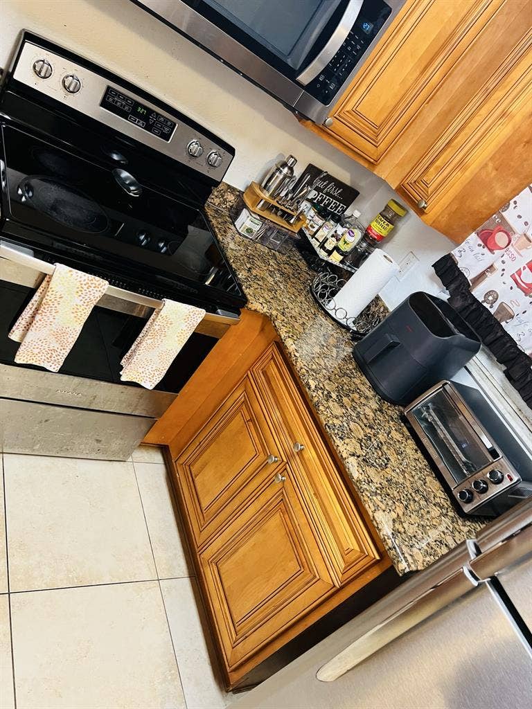 Beautiful Furnished Room For  Rent