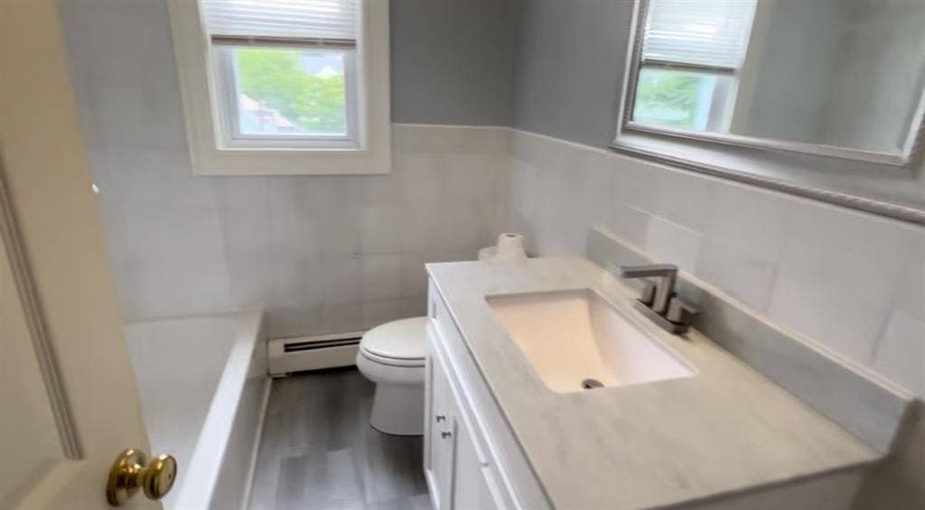 1 bdrm & bath in a  bath