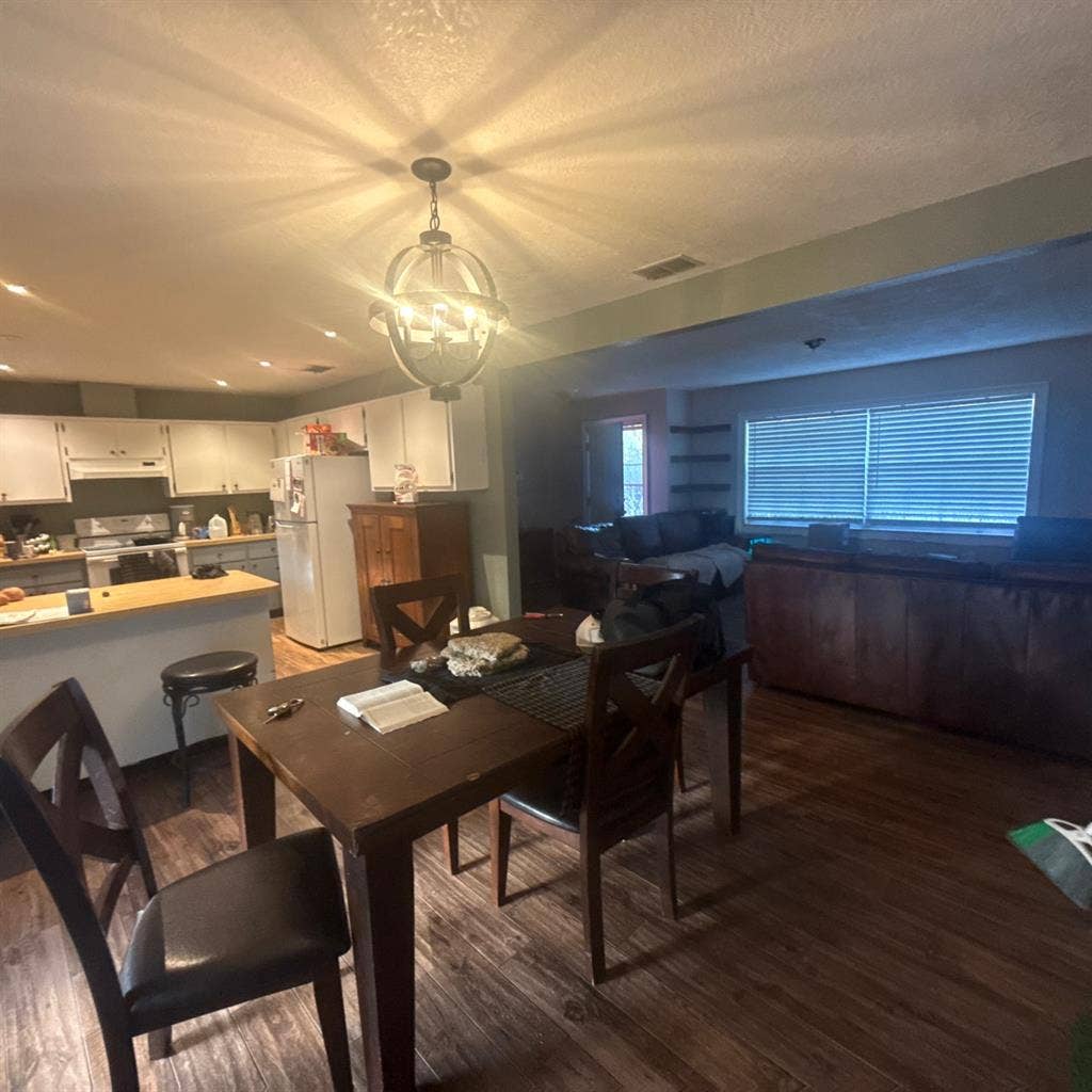 Clean, safe, quiet, professonal