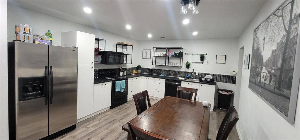 Private Bedroom w/Ensuite Bathroom