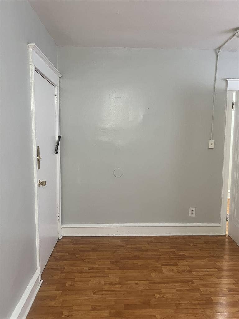 Studio Sublet in University City