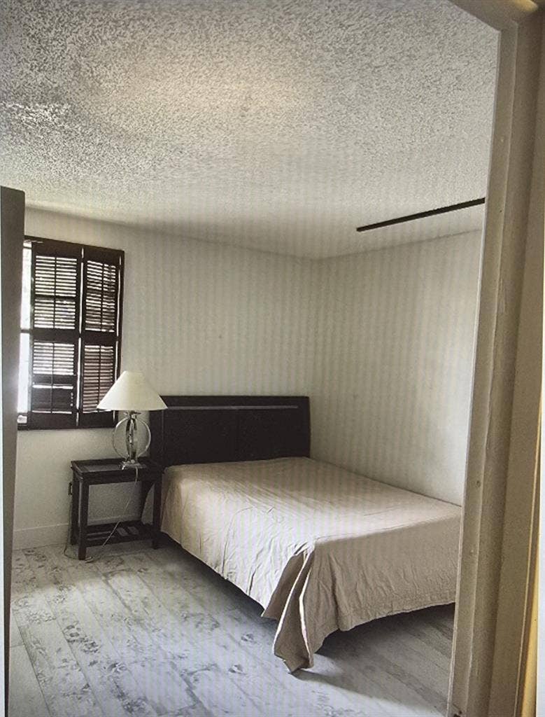 Large room  for rent