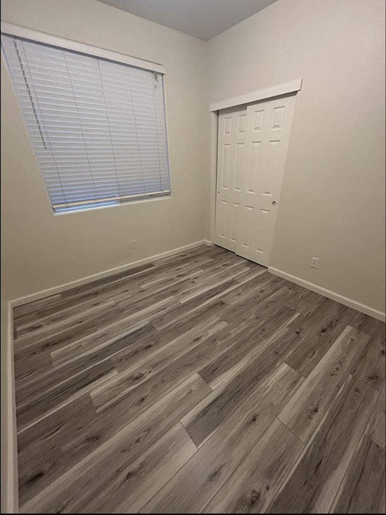 🏡Room & Shared Bath - Available!