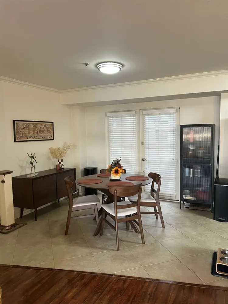 Private Room in Sherman Oaks Condo