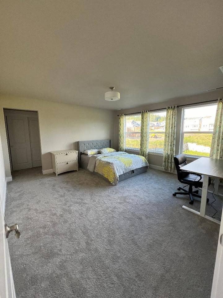 Looking for nice and neat roommate