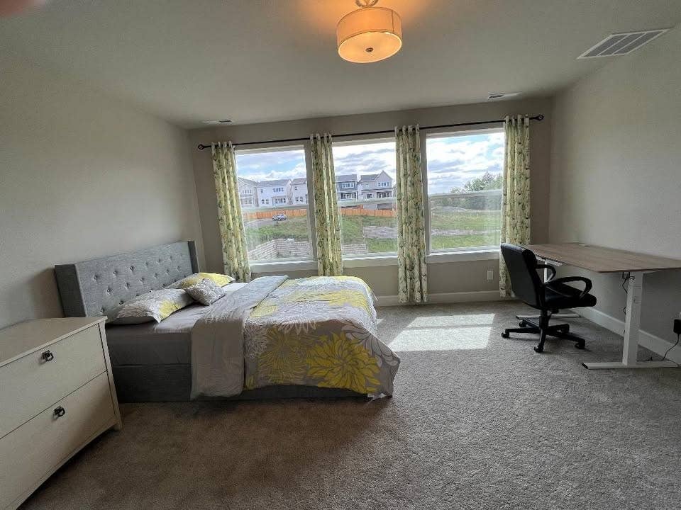 Looking for nice and neat roommate