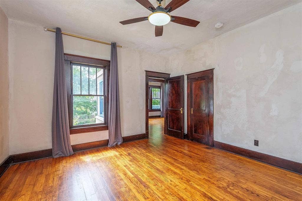 Room - All Utilities - No Deposit