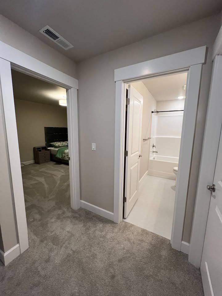 Looking for nice and neat roommate
