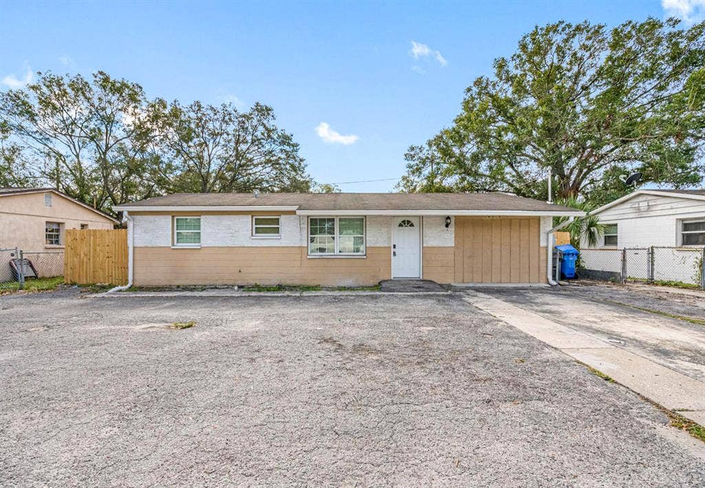7 BR in Tampa