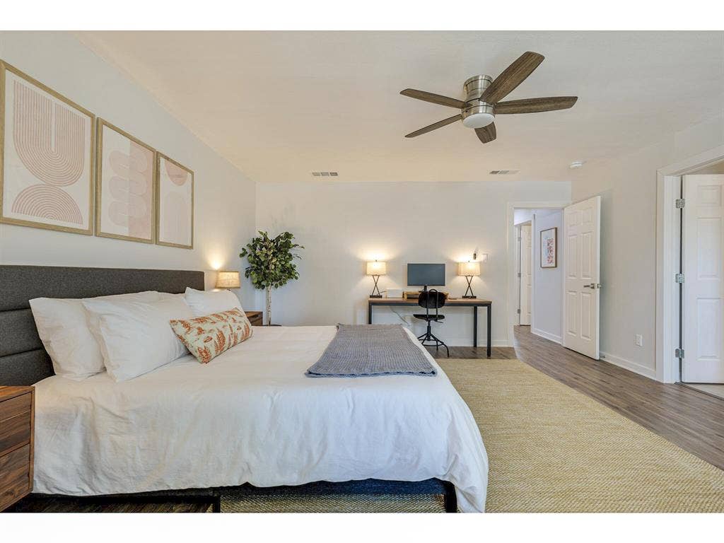 4 BR in Taylor
