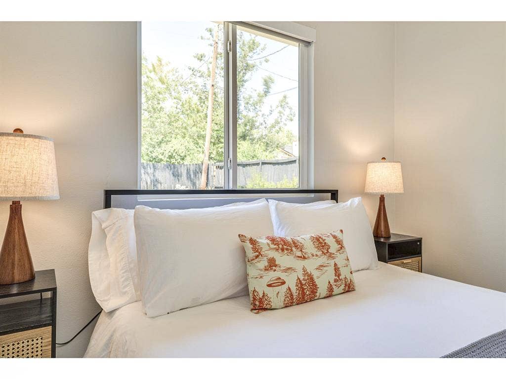4 BR in Taylor