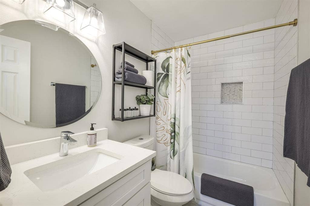 4 BR in Taylor