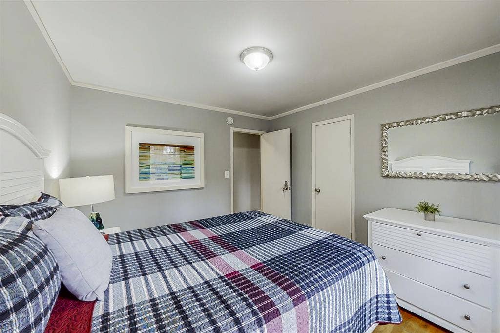 8 BR in Decatur