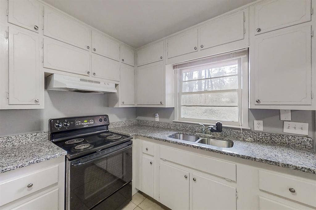 8 BR in Decatur
