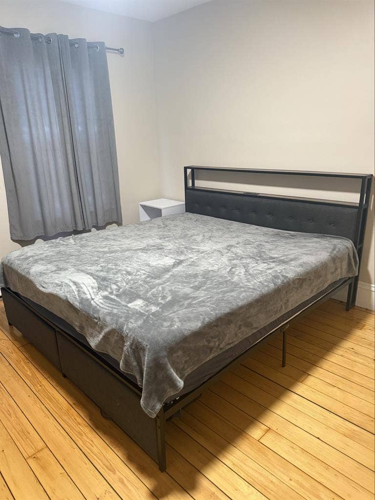 Extra-Large Furnished Room for Rent