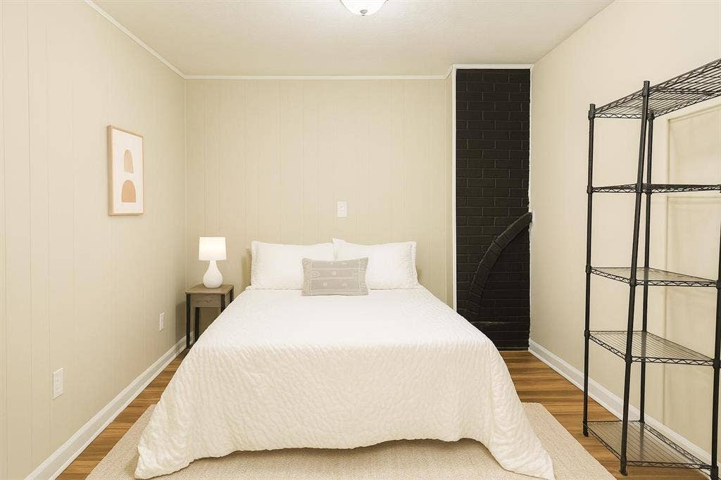 9 BR in College Park