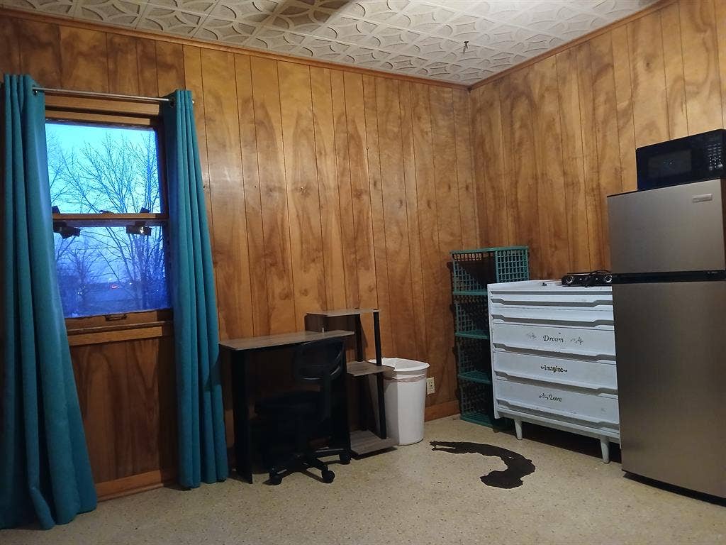 Furnished rooms for rent