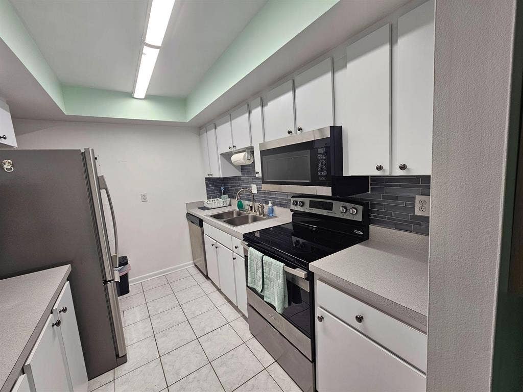 1 BR in St. Petersburg