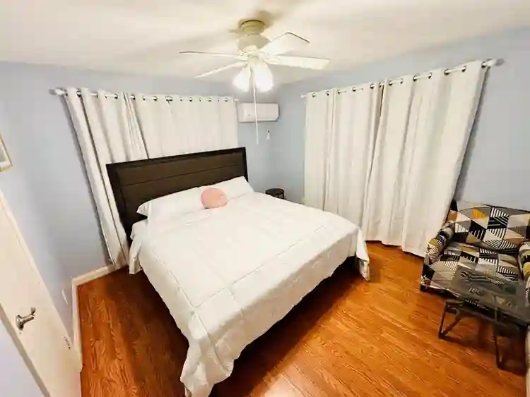 4 BR in Glen Burnie