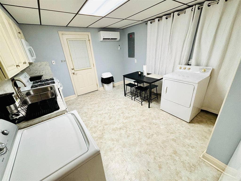 4 BR in Glen Burnie