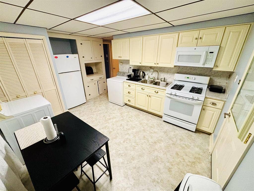 4 BR in Glen Burnie