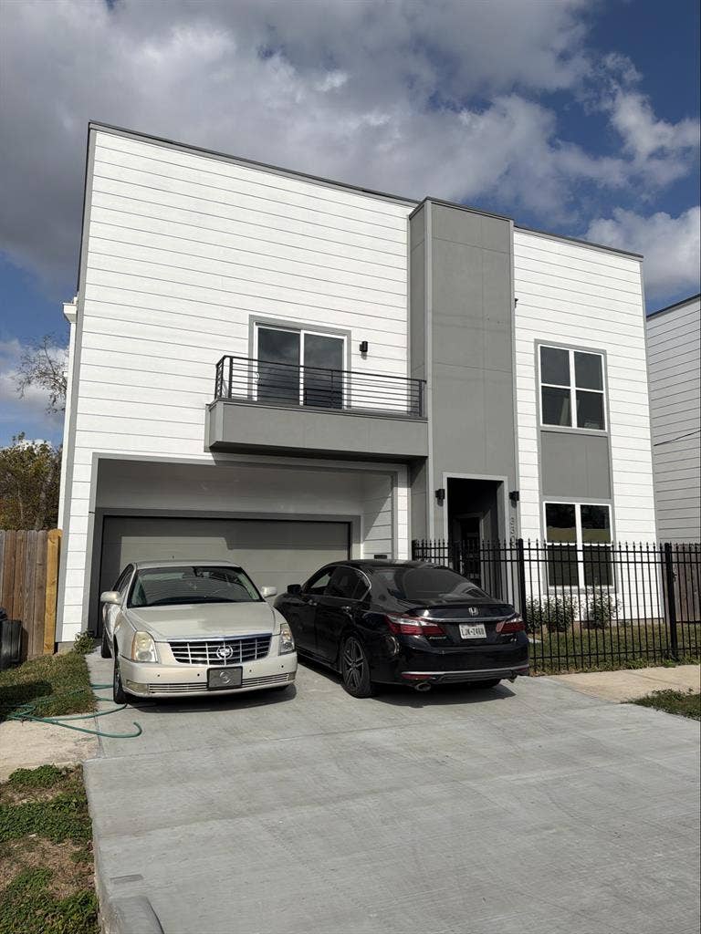 Luxury private room & bath
