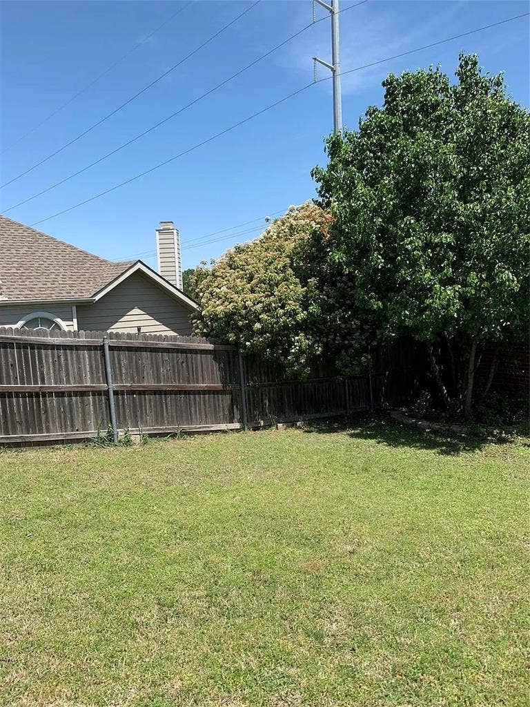 6 BR in Garland