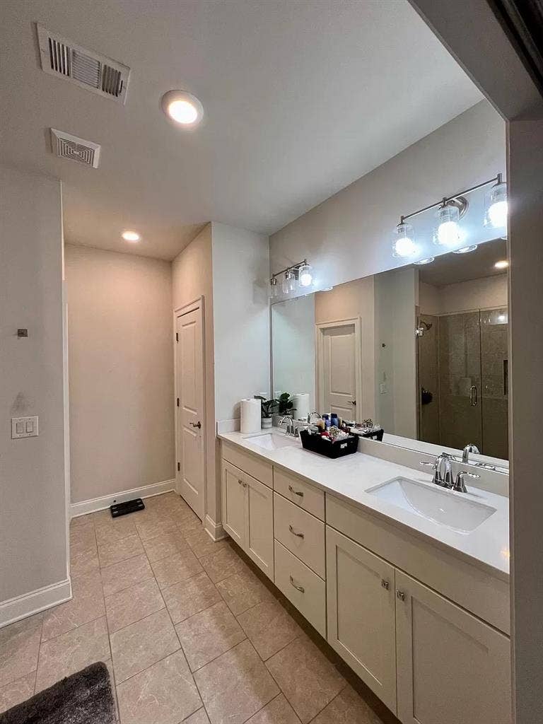3 BR in Atlanta