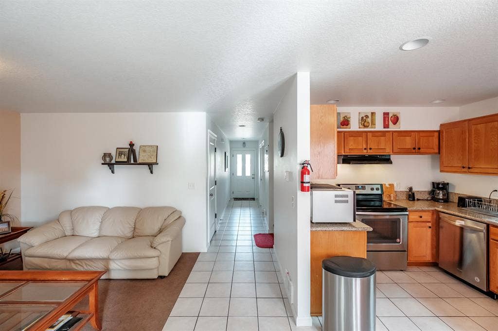 Room 5 Minutes from Linn-Benton