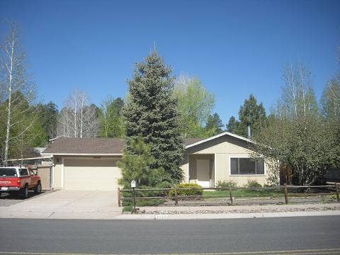 Furnished room in NW Flagstaff