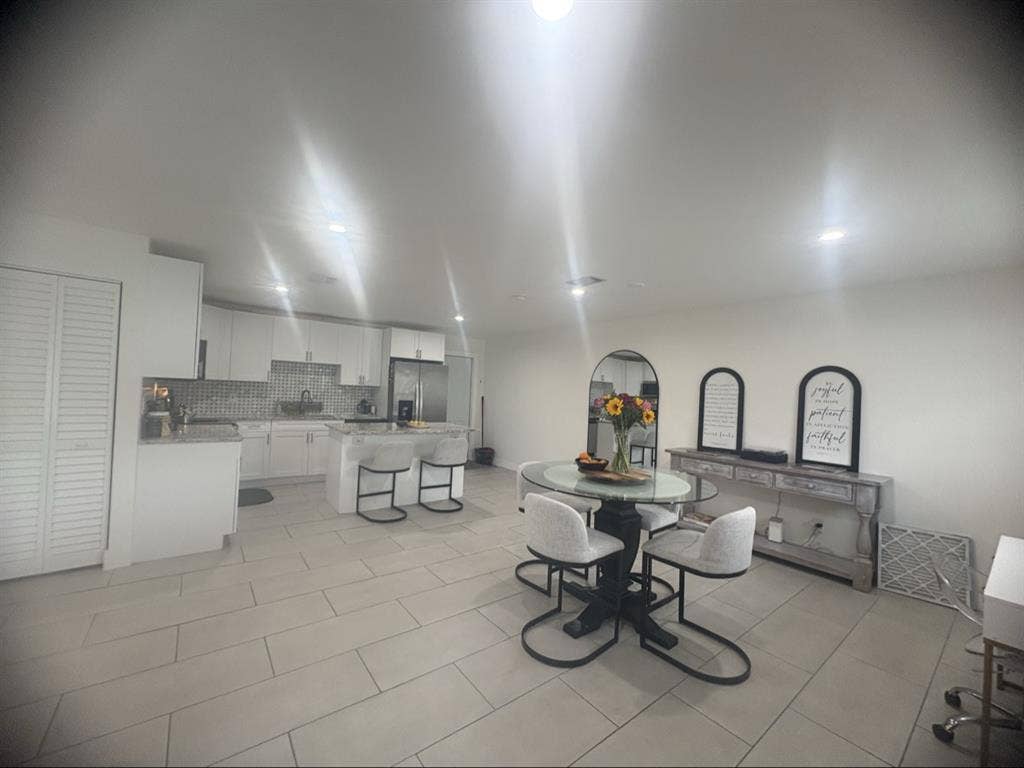 Furnished Room, Utilities Included