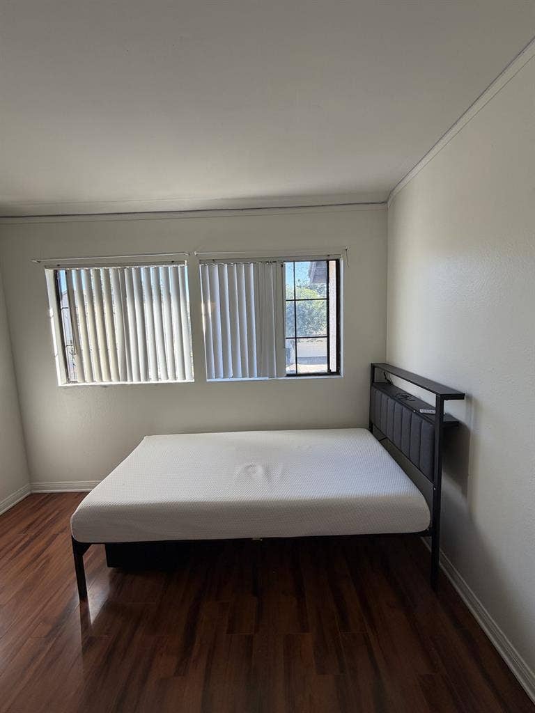 Private Room w/ LED Lights