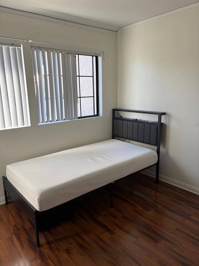 Private Room w/ LED Lights