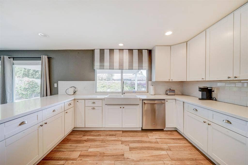 8 BR in Mesa