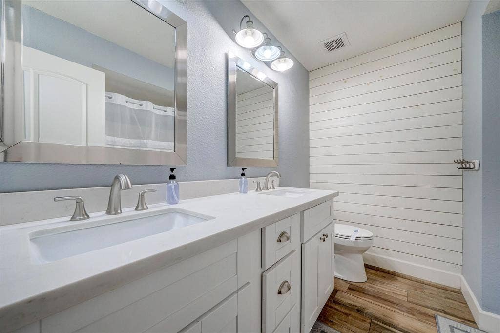 8 BR in Mesa