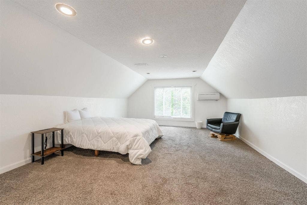 7 BR in Kansas City